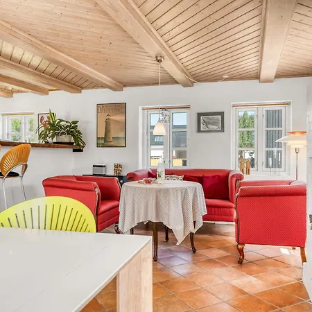 Lovely With Wilderness Bath And Outdoor Sauna, Centrally Located In Klitmoller *