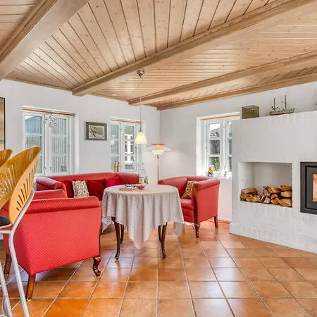 Lovely With Wilderness Bath And Outdoor Sauna, Centrally Located In Klitmoller Сasa de vacaciones *