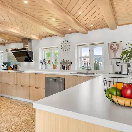Lovely With Wilderness Bath And Outdoor Sauna, Centrally Located In Klitmoller Feriehus *