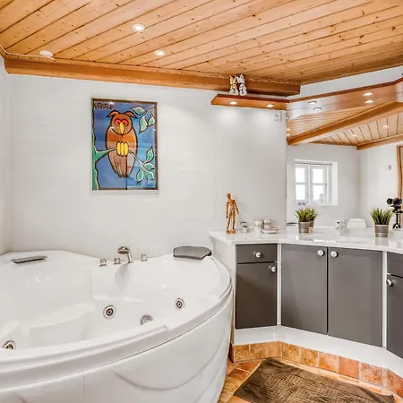 Lovely With Wilderness Bath And Outdoor Sauna, Centrally Located In Klitmoller *