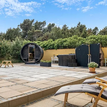 Lovely With Wilderness Bath And Outdoor Sauna, Centrally Located In Klitmoller