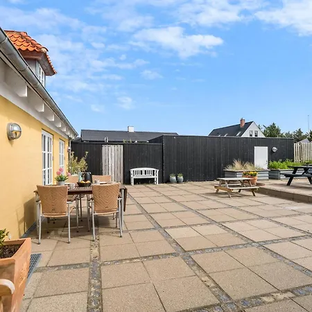 Dom wakacyjny Lovely With Wilderness Bath And Outdoor Sauna, Centrally Located In Klitmoller Thisted