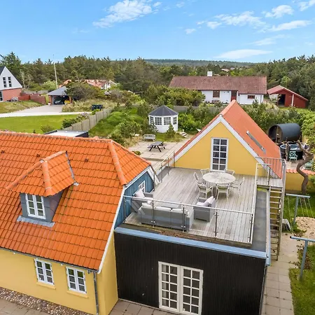 Lovely With Wilderness Bath And Outdoor Sauna, Centrally Located In Klitmoller *