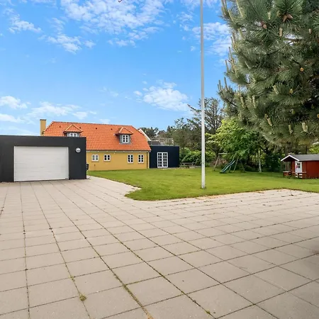 Lovely With Wilderness Bath And Outdoor Sauna, Centrally Located In Klitmoller Dom wakacyjny Thisted